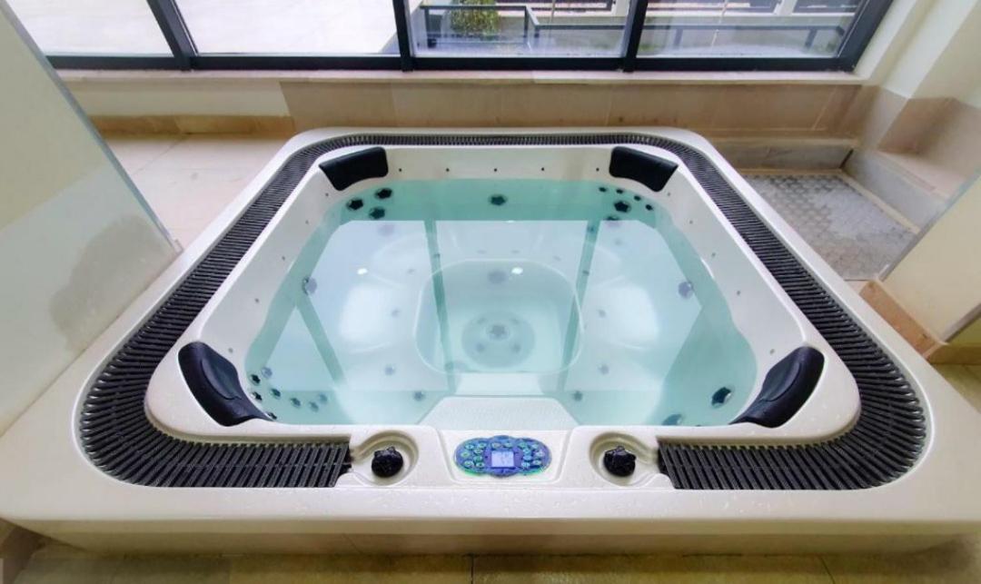 Alezzi Luxury Apartment Spa Resort Piscina Incalzita Sauna Parking Năvodari Екстериор снимка
